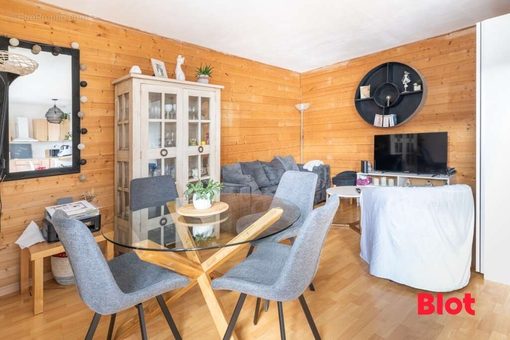 Appartement à SAINT-MELOIR-DES-ONDES