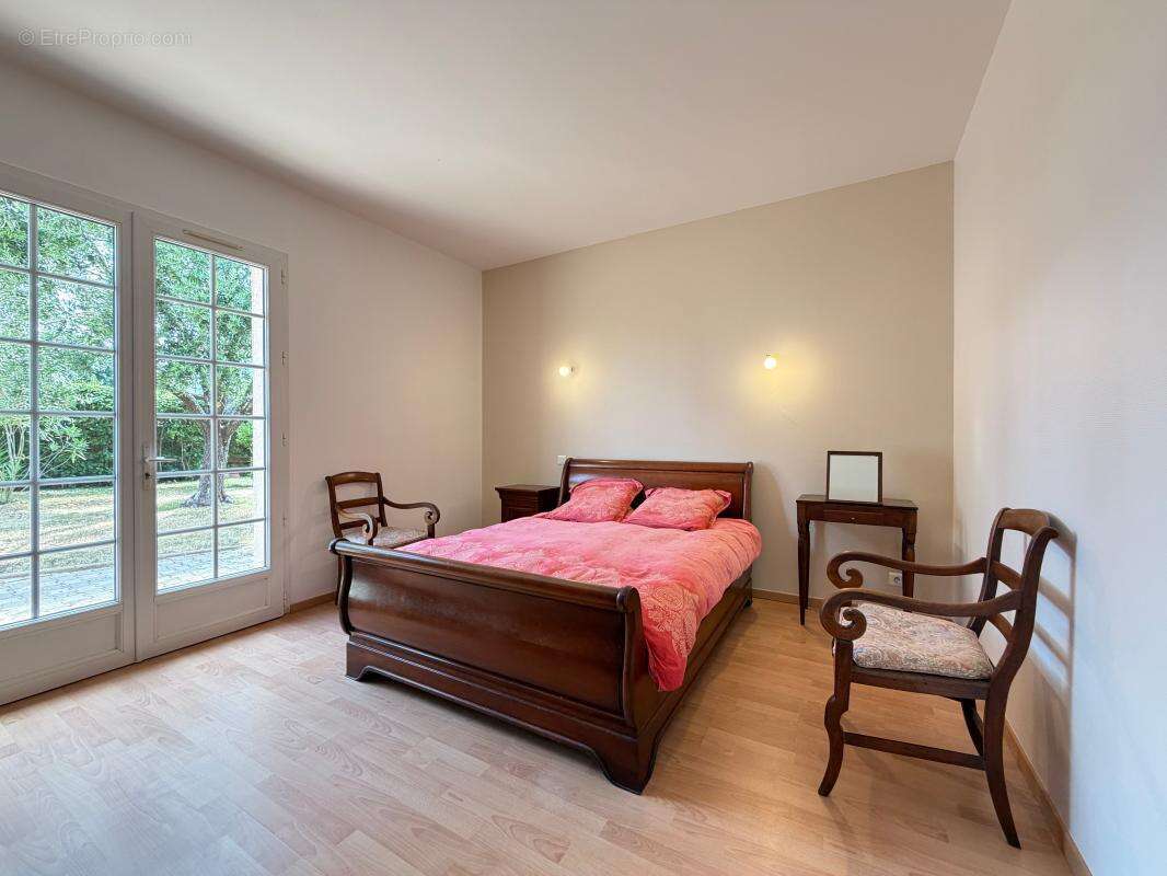 Superbe MAISON au calme, à 450 m Plage et Commerces du Centre Ville - photo 26