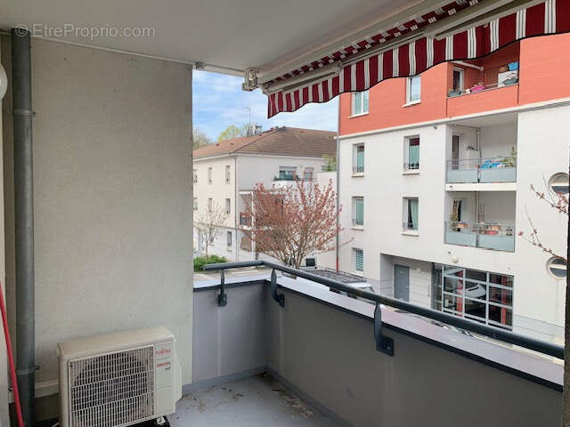 Appartement à BOURGOIN-JALLIEU