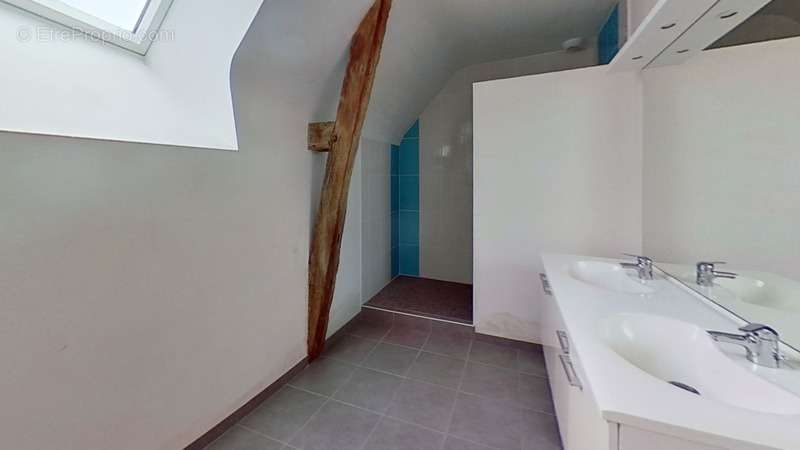 Maison à LA BOUEXIERE