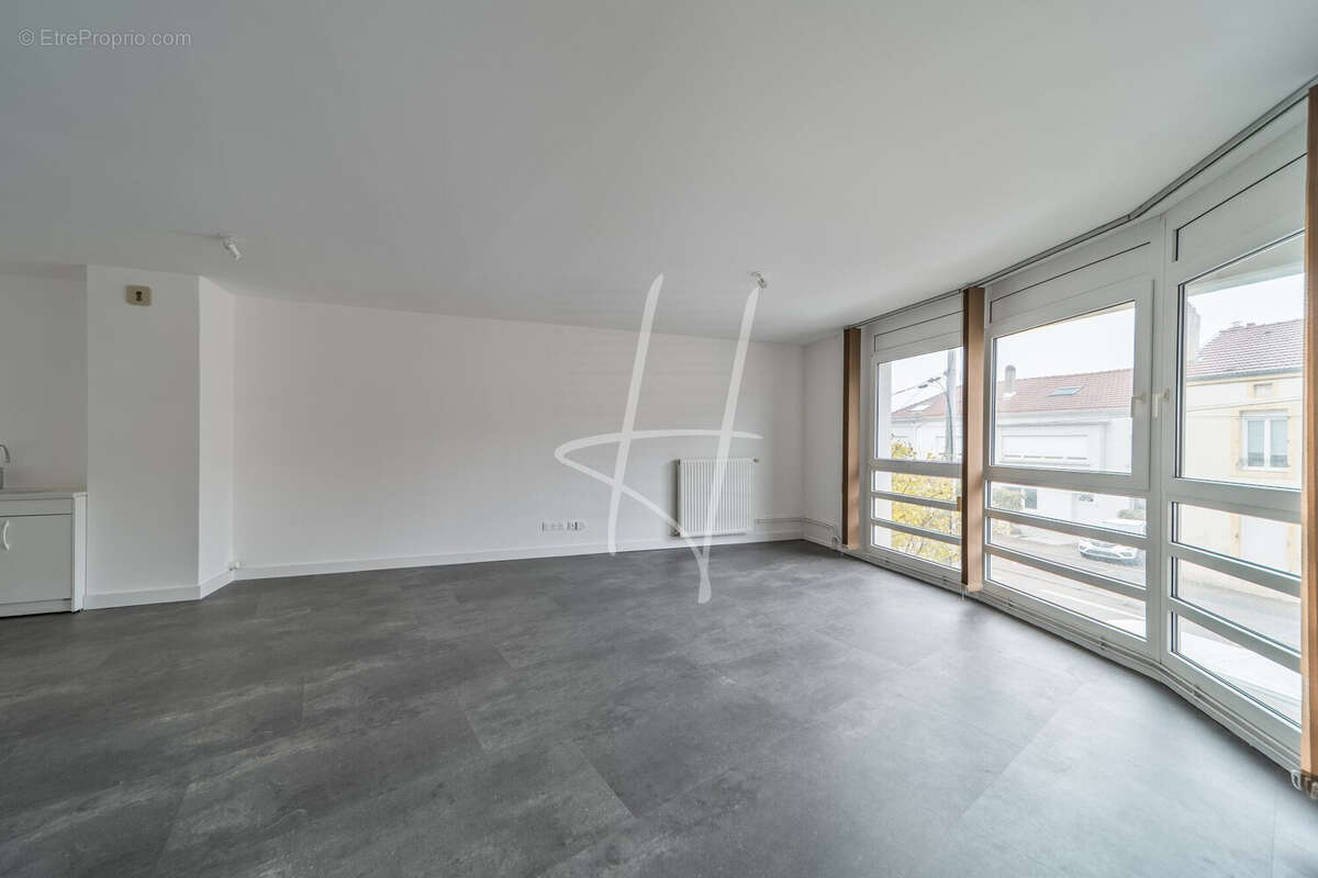 Commerce à MONTIGNY-LES-METZ