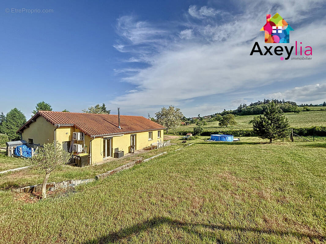 Maison à LA PACAUDIERE