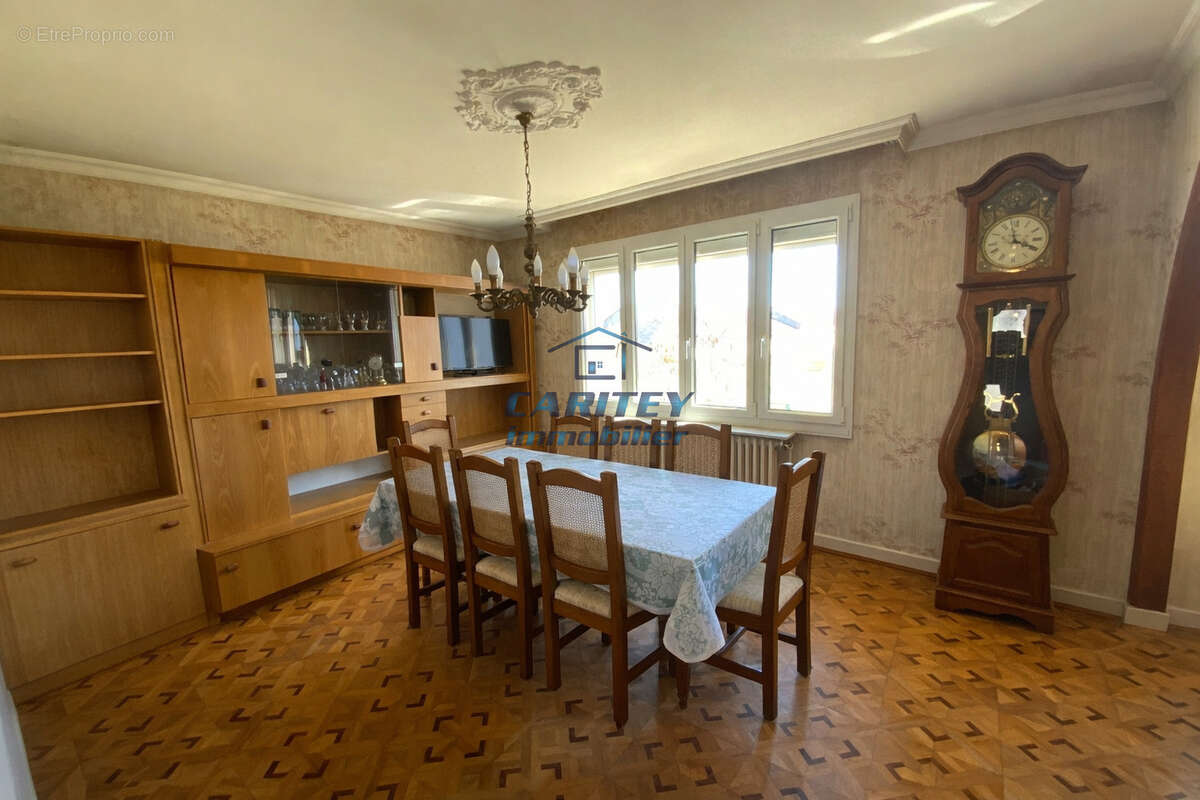 Maison à SAINT-SAUVEUR