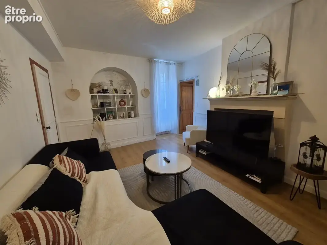 COGNAC centre ville, maison atypique avec terrasse et jacuzzi. - photo 8