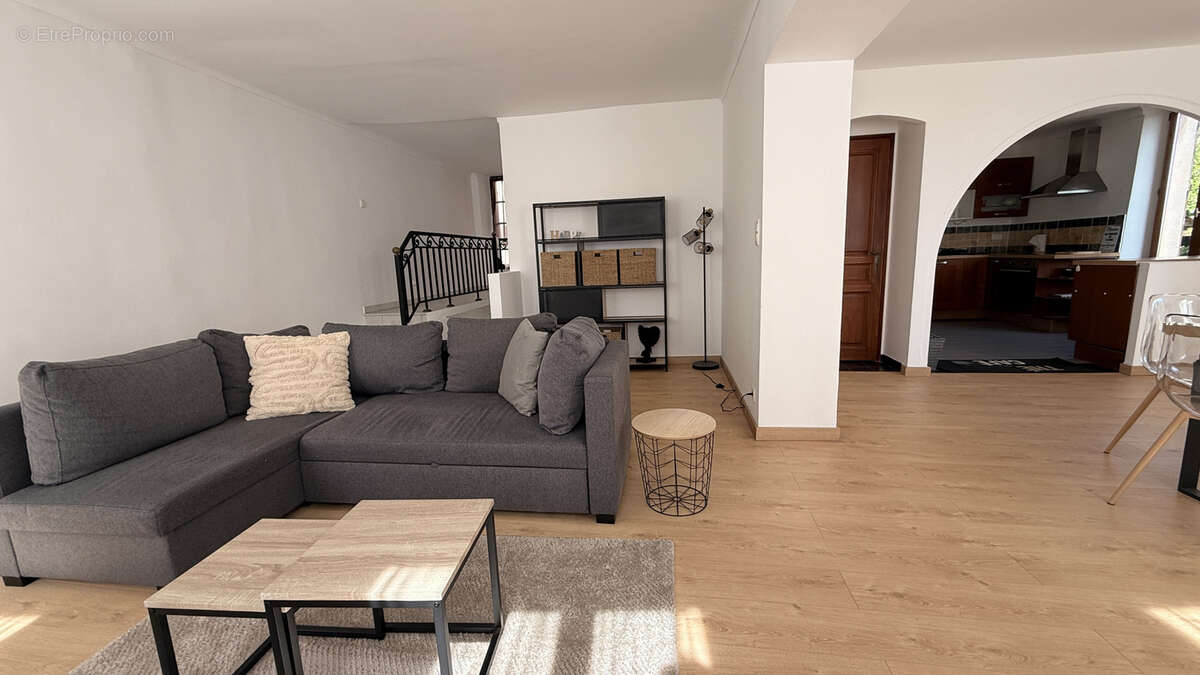 Appartement à SAINT-JEANNET