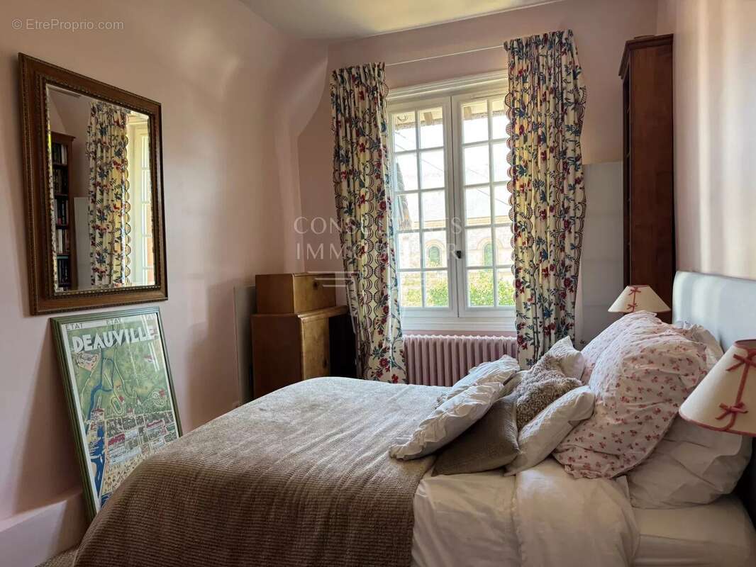 Deauville. superbe propriété 11 pièces. parc 1 200 m² - photo 8