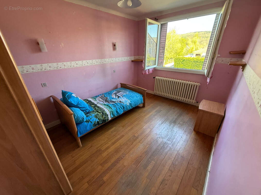 Maison à VILLEREVERSURE