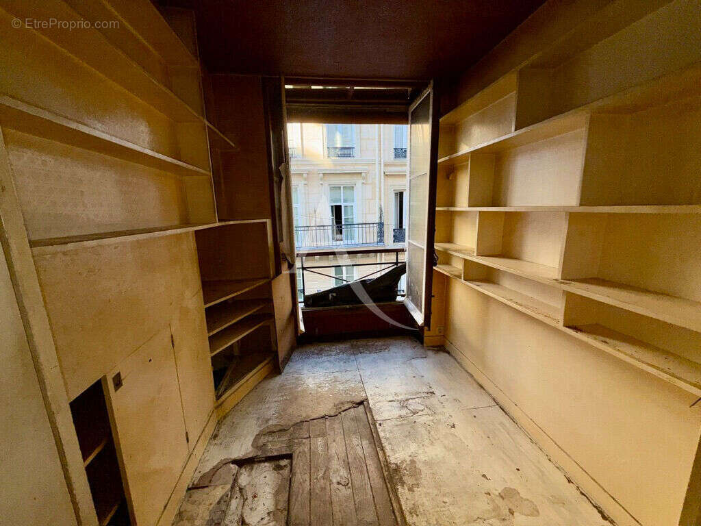 Appartement à PARIS-2E