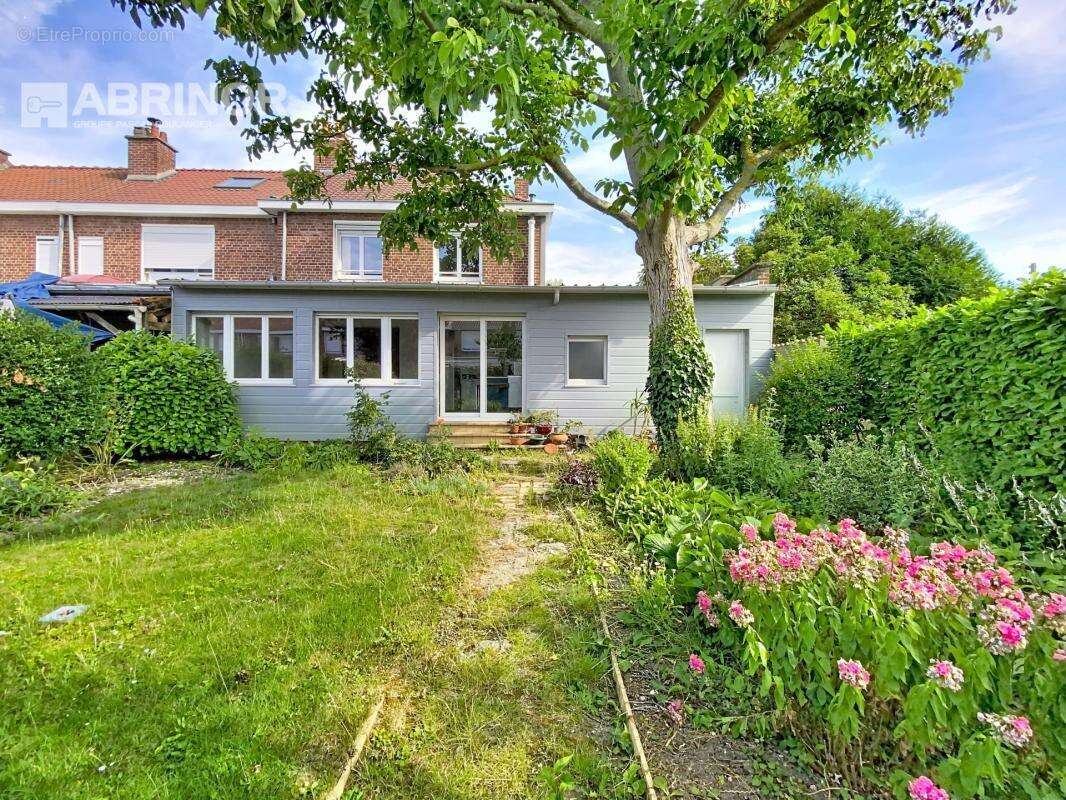 Maison à FACHES-THUMESNIL