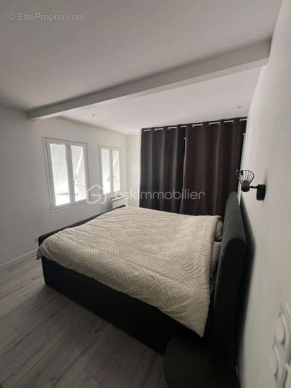 Maison à MONTELIMAR