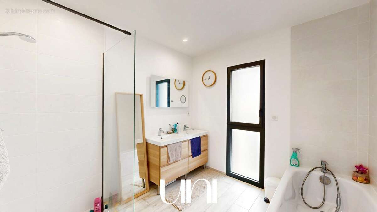 Maison à COURSEULLES-SUR-MER