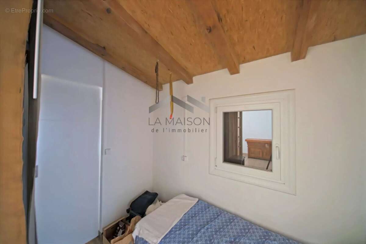 Appartement à MONACIA-D'AULLENE
