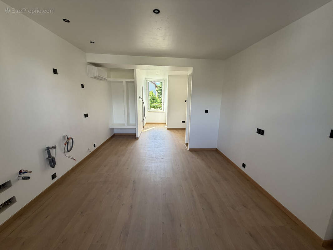 Appartement à SAINT-MARTIN-D'HERES