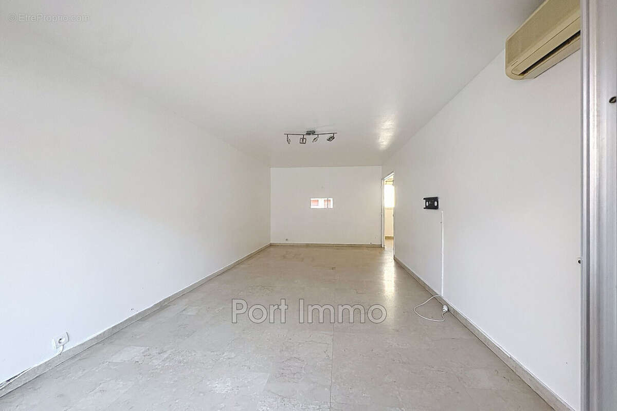 Appartement 97 m² à Cagnes-Sur-Mer  - photo 5