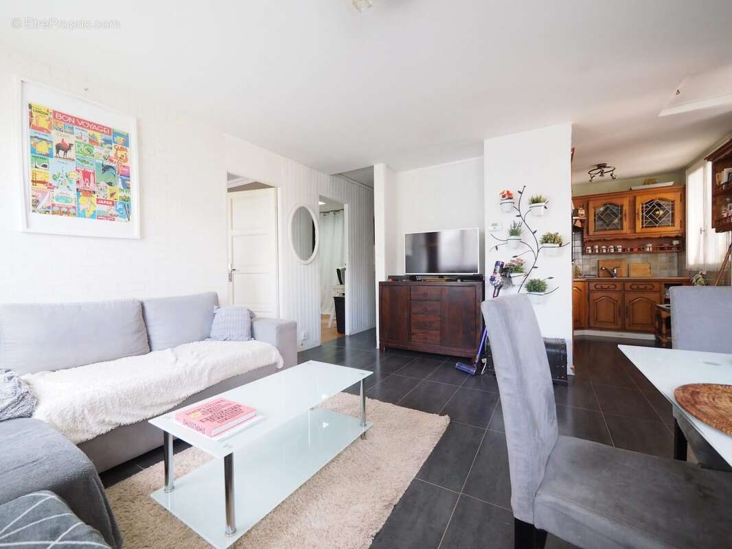 Maison à FONTENAY-LE-FLEURY