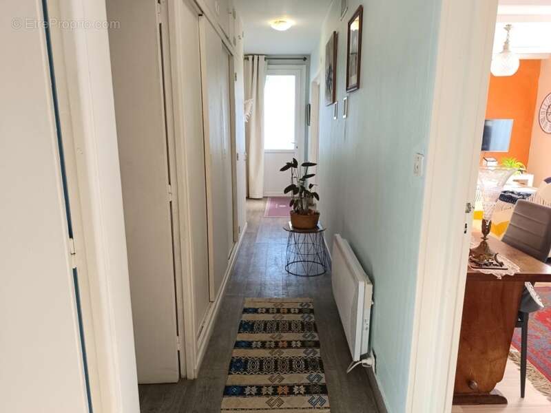 Maison à LES BORDES