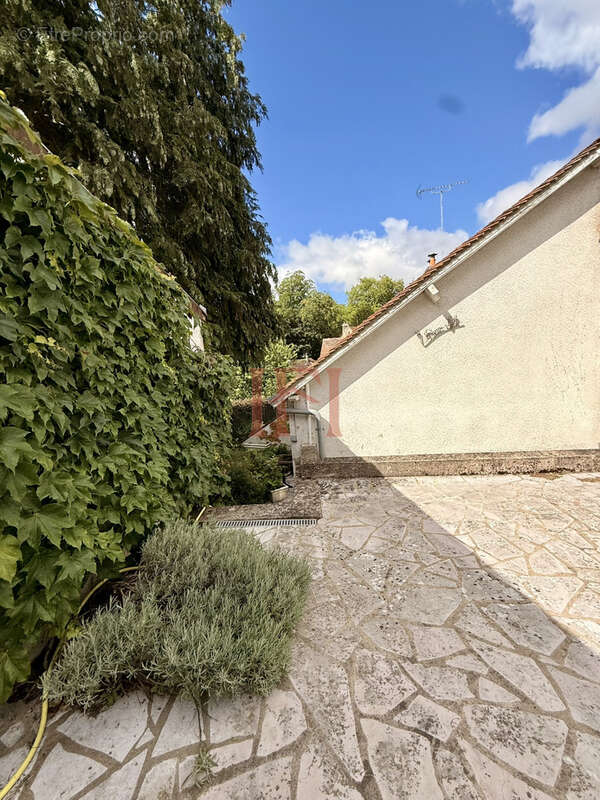 Charmante maison de village de plain-pied avec jardin, dépendance  - montigny le gannelon - photo 17