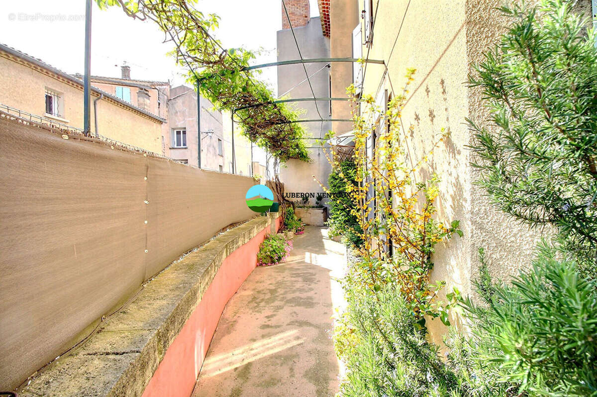 Maison à CAROMB