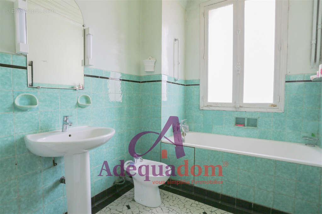 Appartement à COLOMBES