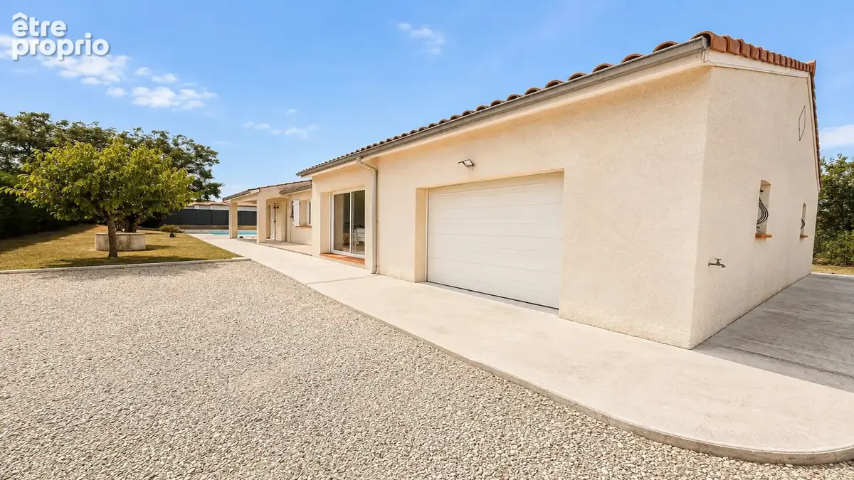 Maison T5 de plain-pied de 114 m² , proche commodités . - photo 6