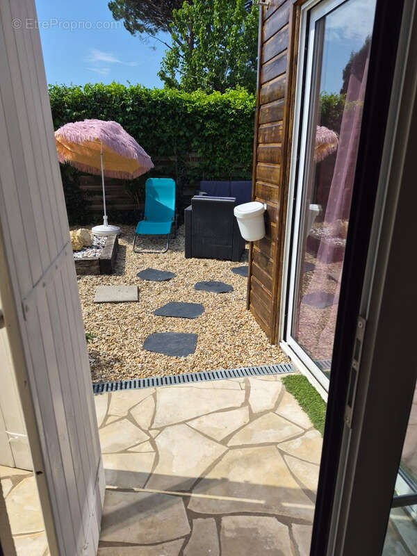 Maison individuelle de plain pied 3 pieces 73 m2 - jardin et terrasse abritee sur une parcelle de 470 m2 - photo 6