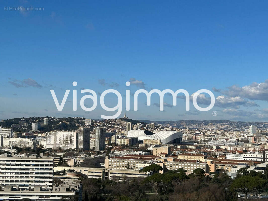 Appartement à MARSEILLE-9E