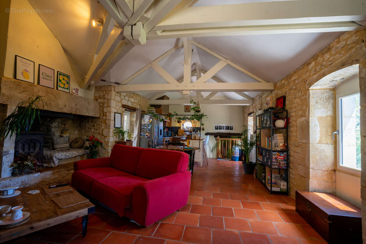Maison à MONTCUQ