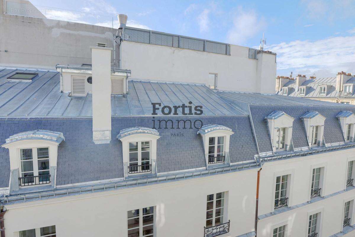Appartement à PARIS-3E