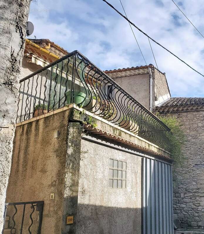 Maison de village avec terrasse - photo 10