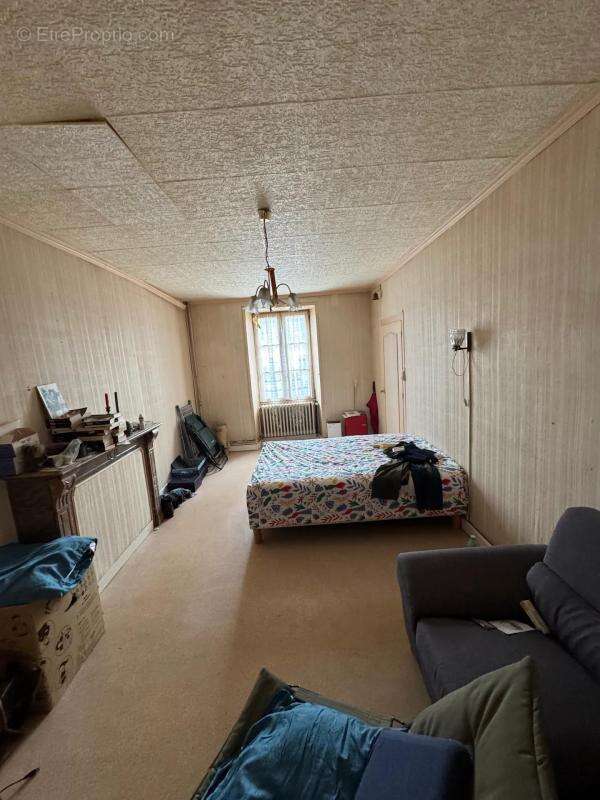 Maison à SILLE-LE-GUILLAUME