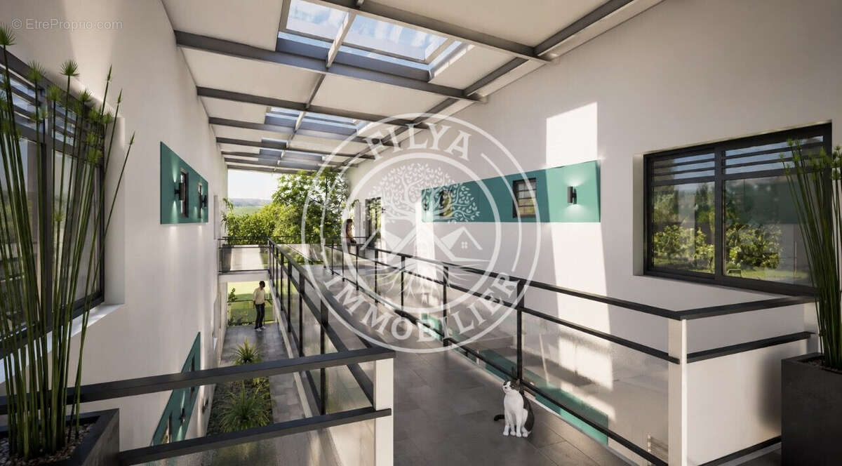Appartement à REMIRE-MONTJOLY