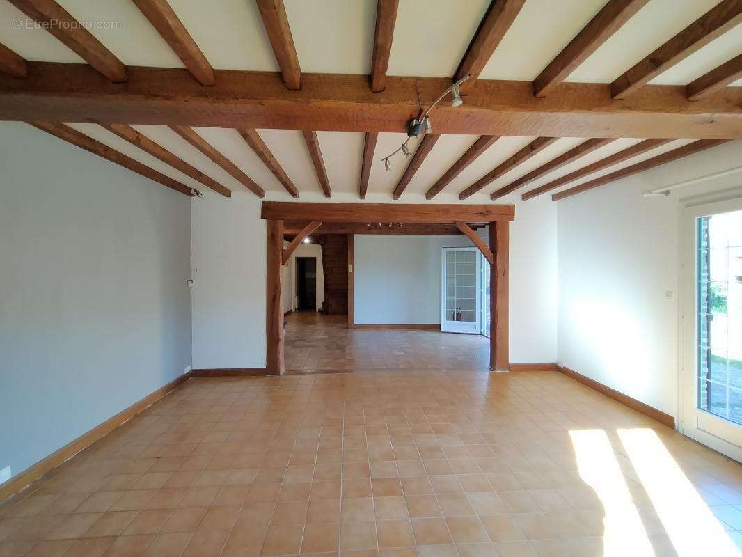 Maison à AIGLEVILLE