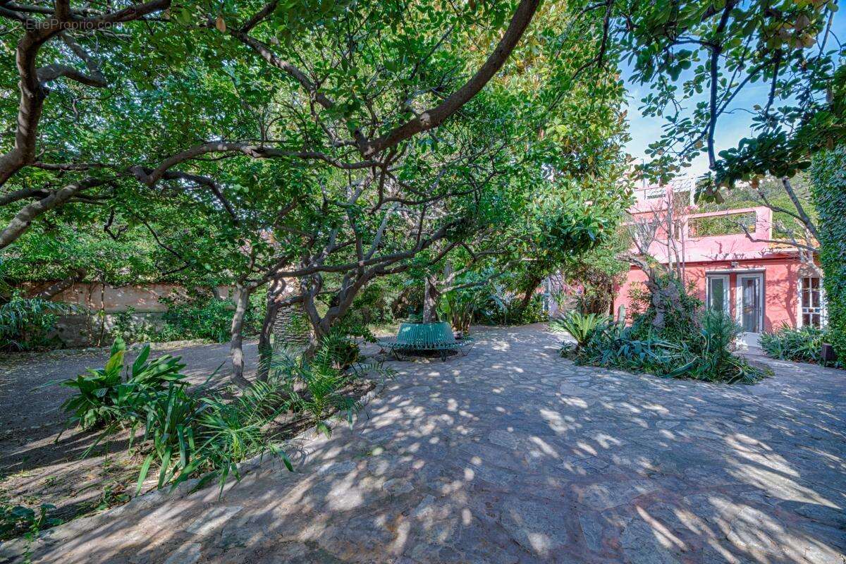 Maison à MARSEILLE-8E