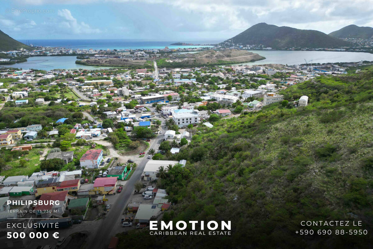 Terrain à SAINT-MARTIN