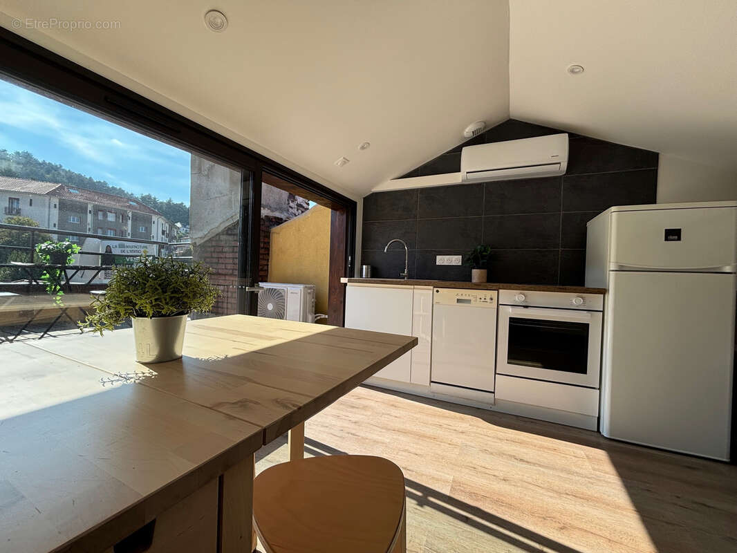 Appartement à SAINT-ETIENNE
