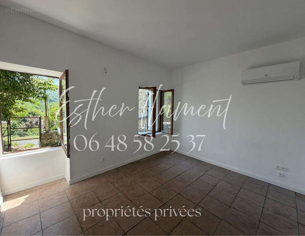 Maison en pierre, 2 habitations avec source et puits sur 2500 m2 proche anduze - photo 7