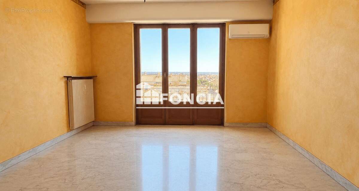 Appartement à NIMES