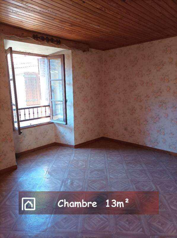 Maison à ANTUGNAC