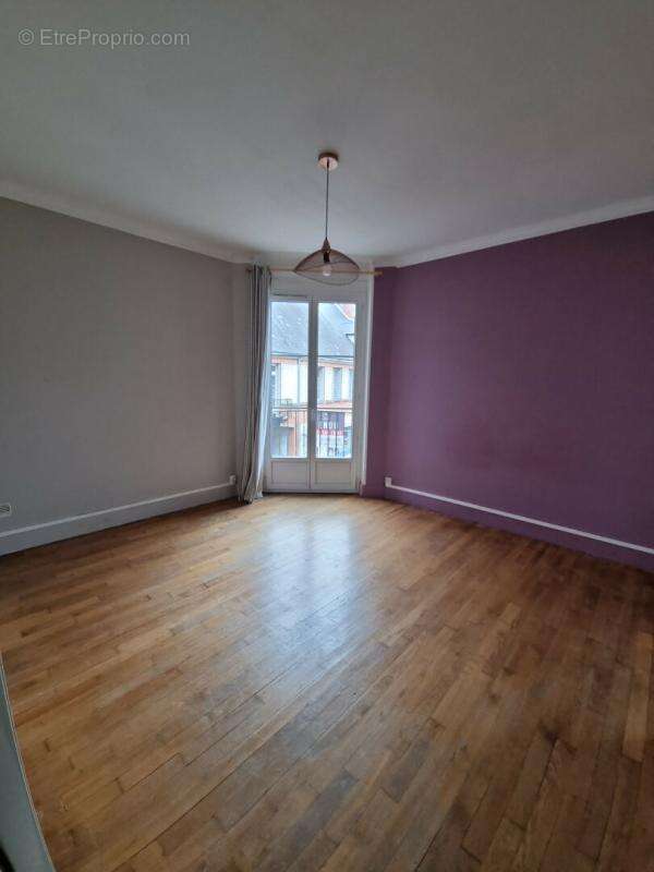 Maison à SULLY-SUR-LOIRE