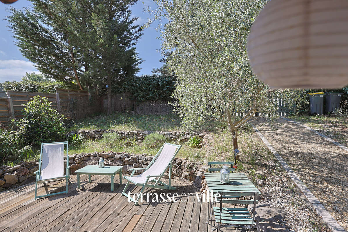 Maison à FLASSANS-SUR-ISSOLE