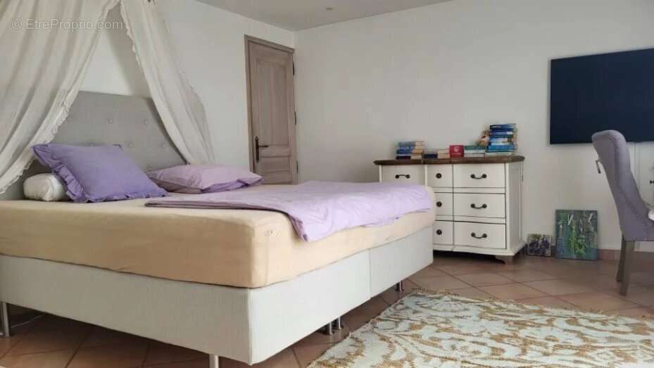 Maison à SAINT-ANTONIN-DU-VAR