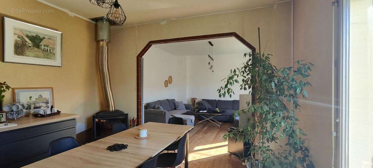 Maison 124m² sur un terrain de 6364 m² - photo 6