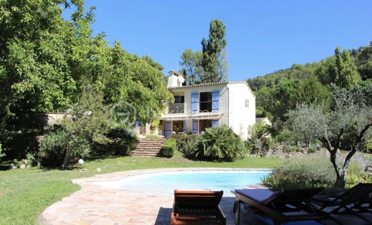 Propriété d’exception – 7 pièces – 250 m² – Méounes-lès-Montrieux - photo 3