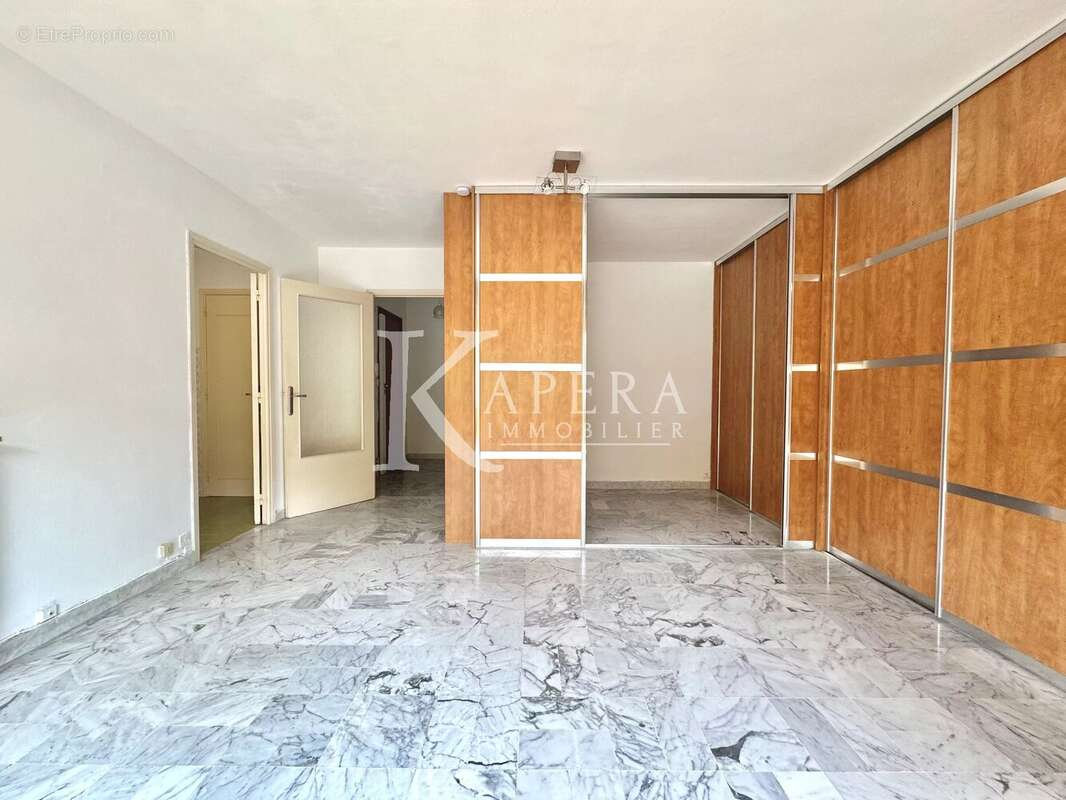 Appartement à ROQUEBRUNE-CAP-MARTIN