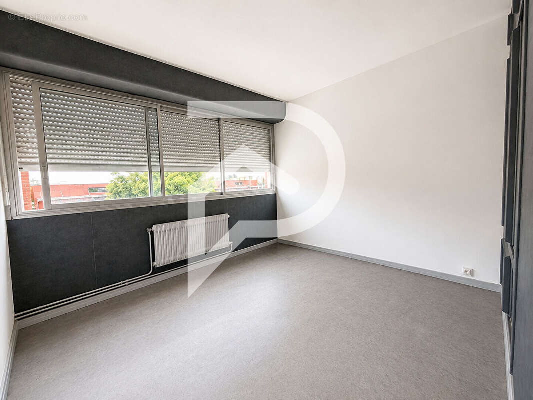 Appartement T3 centre ville - photo 4