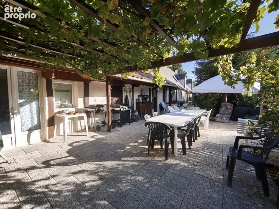 Maison de caractère  - Forges les Eaux - Terrain de 10 600 m² - photo 3