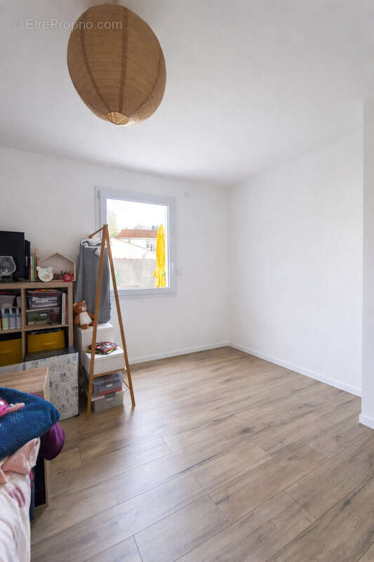 Maison à vendre 4 pièces axe 4 voies La Rochelle / Niort - photo 6