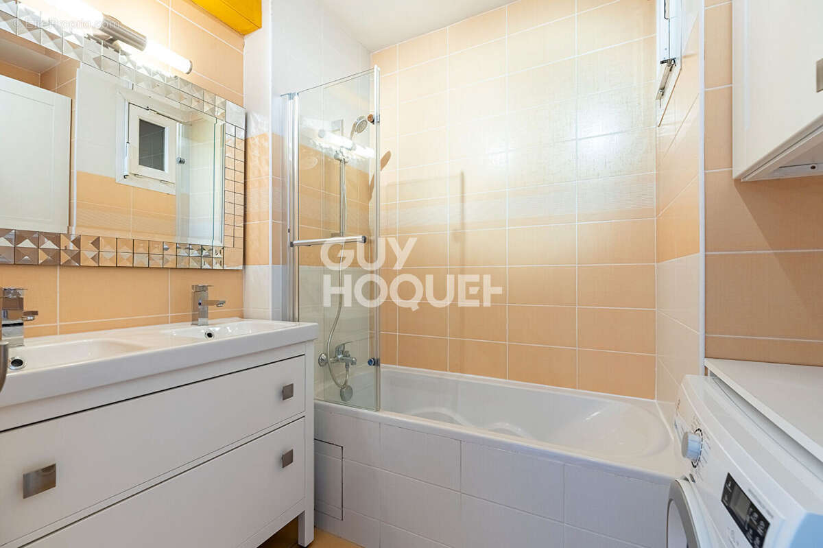Appartement à ISSY-LES-MOULINEAUX