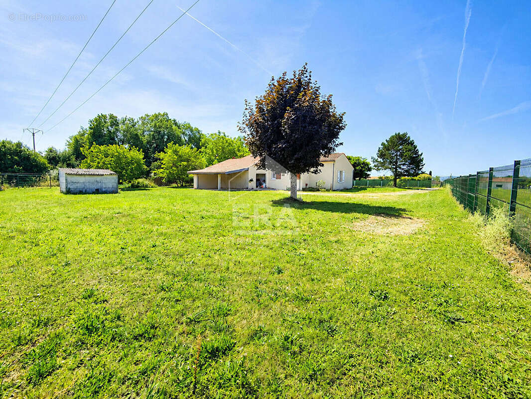 Maison 132m² à gensac-la-pallue - photo 16