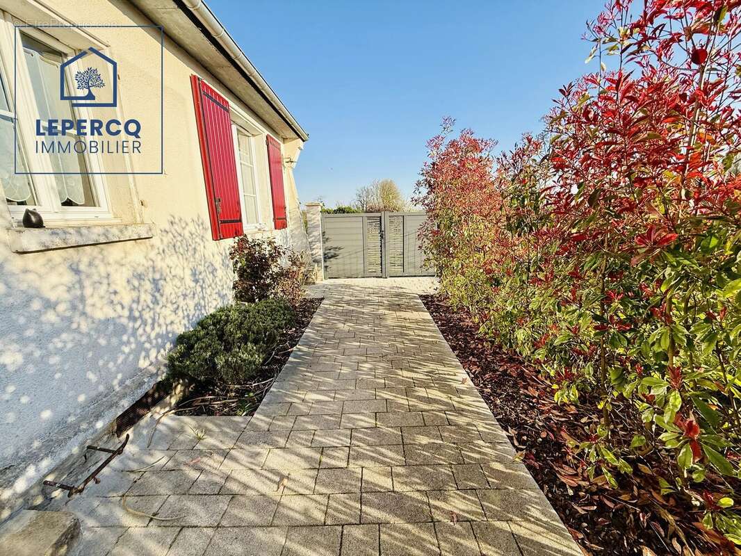 Maison à LA FERTE-MILON